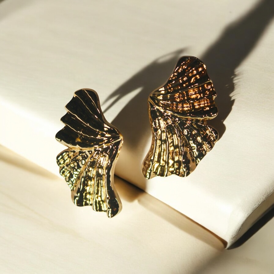 Ribbon Whirl Earrings - Gold